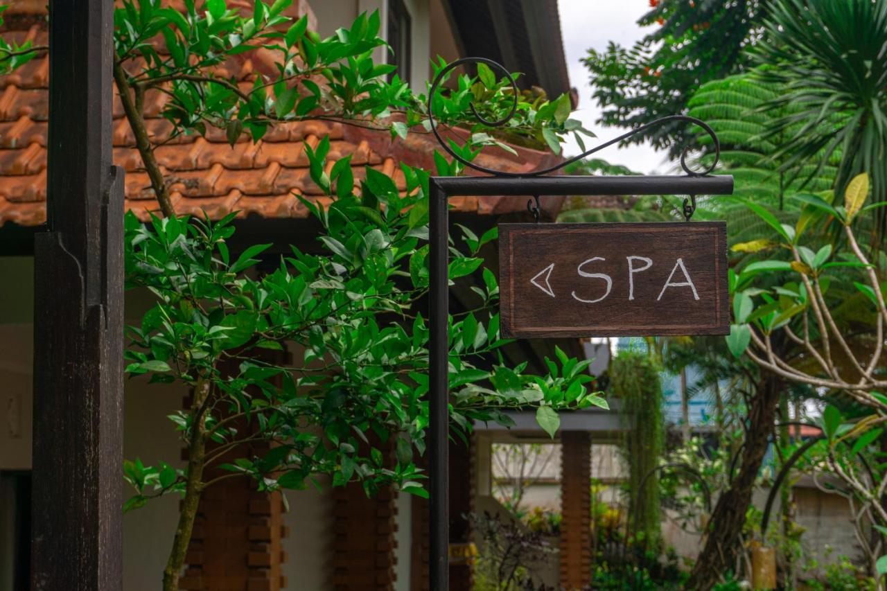 Artini Bisma Ubud Hotel Exterior photo